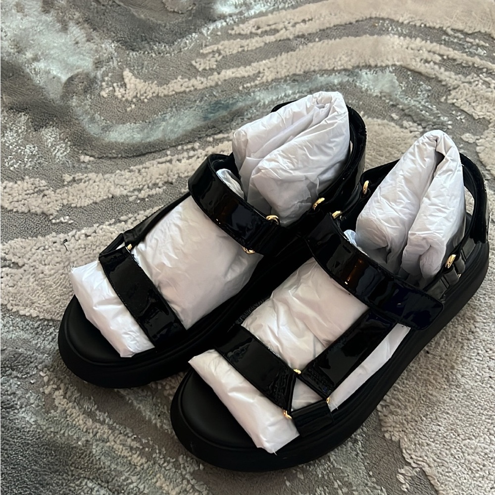 Black sandals